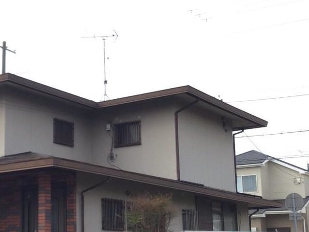 高砂市で雨樋交換した戸建て